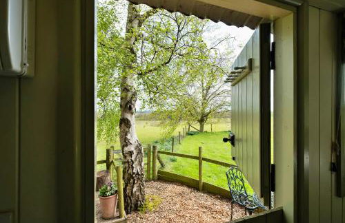 Finest Retreats - Hay and Hedgerow Glamping - Foto 14