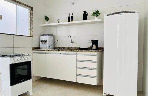 Casa espaçosa com quintal perto da lagoa - Foto 6