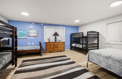 4-Bedroom Chateau in Southern Washington- Luxurious Retreat with Pond & Creek - Foto 48