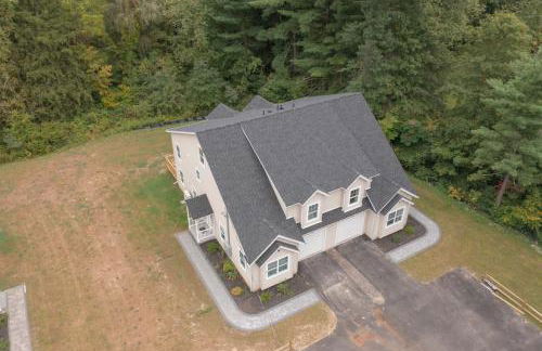 Ideal Family Stay Sleeps 20 in Bloomfield, CT - Foto 76