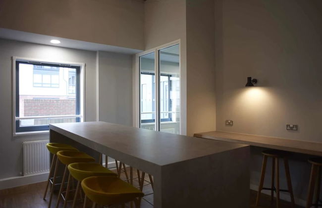 Student Only Chapter Islington in London - Photo 2