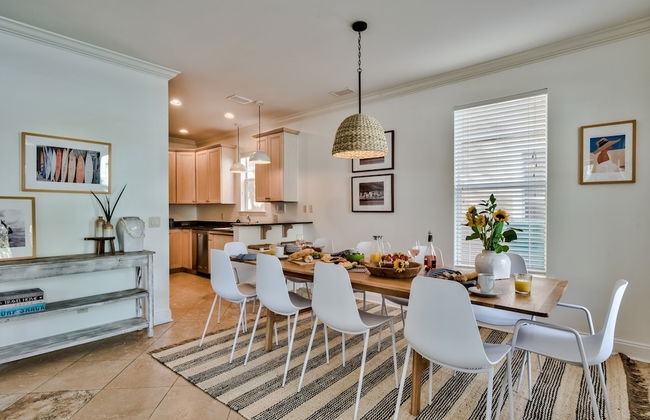 Coral By Avantstay Gorgeous Three Story Home w Two Balconies - Foto 7