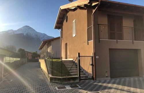 Villa Venezia- Lake Como Oasis - AC, Private Garden & Garage Box - Foto 2