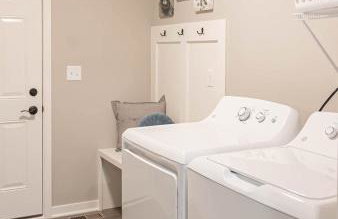 Brand New 2 Bed with Office - Foto 26