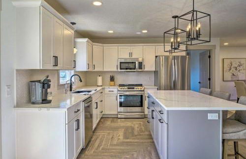 Retreat with Deck about 9 Mi to Downtown Springfield - Foto 9