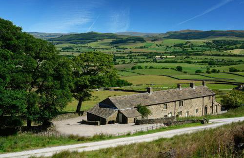 Moor Tops by Birch Stays - Photo 1