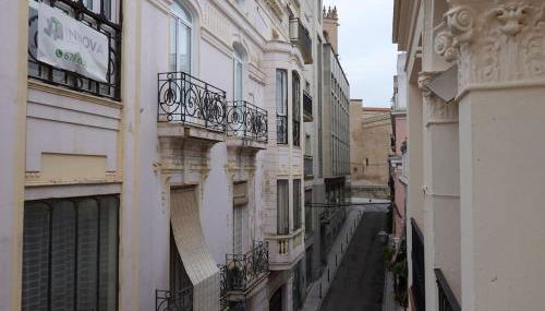 En el corazón de la ciudad - Foto 2