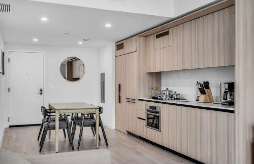 Modern Downtown Condo with Pool Gym BBQ Game Room CoWorking Spaces - Foto 18