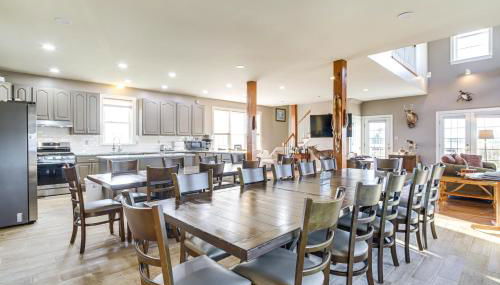 Eastern Shore Group Getaway! Riverfront Home - Foto 2