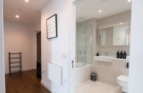 Stylish 2 BDR Apartment By Torr Property Group Short Lets & Serviced Accommodation With Free WiFi Central Manchester - Foto 14