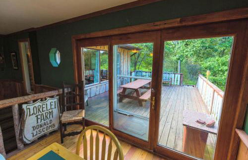 Secluded Cabin Rental for a Large Group Getaway on the Shenandoah River near Luray, Virginia - Photo 10