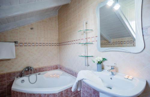 Tonias Houses - Thea House and Vrachos Attic Appartment - Foto 34