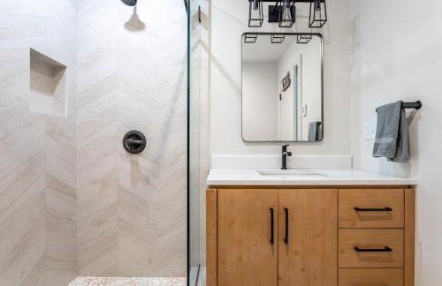 Lakefront Cabin with Private Dock Kenoza Den - Foto 32