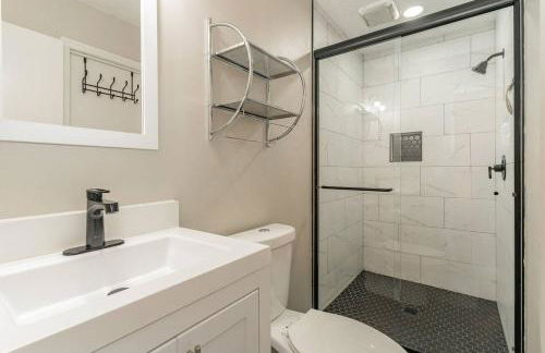 Freshly Renovated - Minutes from Downtown & BNA - Foto 18