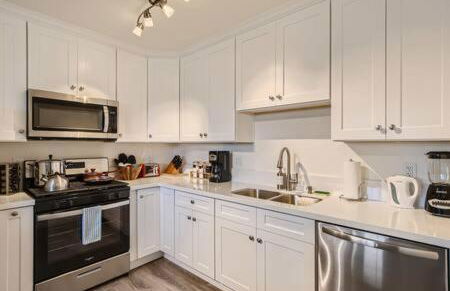 NEW - 6br home in Oceanside w Games BBQ Outdoor Seating - Photo 17