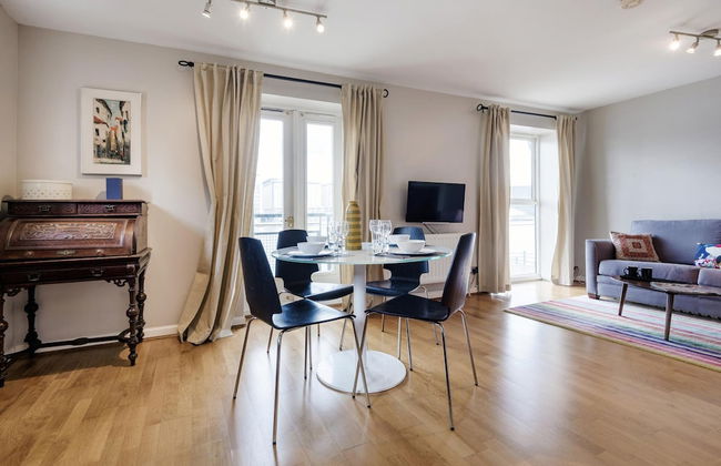 Panoramic Docklands Home With Waterfront Views by Underthedoormat - Foto 18