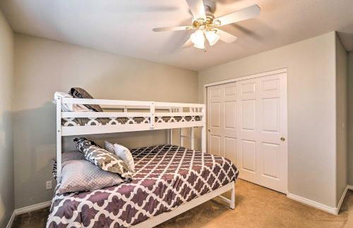 Spacious North Las Vegas Home with Yard - Foto 27