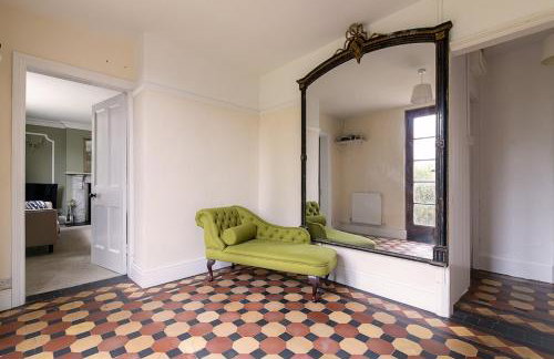 8 Bedroom House in Barwell Sleeps 15 with Parking - Foto 31