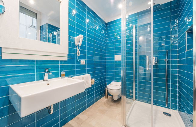 Sorrento Apartments ONE - Photo 31