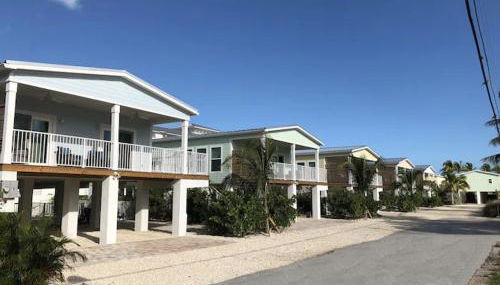 5 Beautiful 4 Bed 3 Bath Pool Home w Free Dock - Foto 3