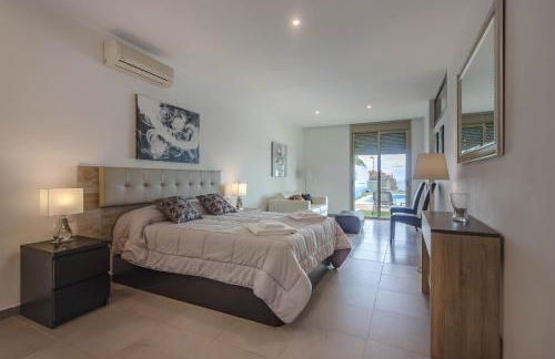 Villa Isabella, Luxury Villa with Heated Pool Ocean View in Adeje, Tenerife - Foto 19