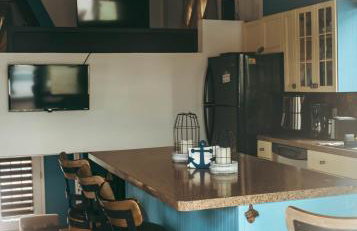 Jones Beach Houseboat - Photo 9