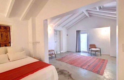 Casa Típica com Pátio e Tanque - Foto 14