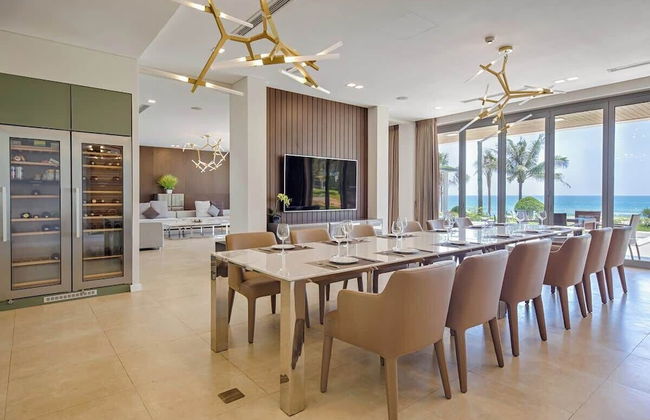 Luxe 6BR Beachfront Villa: Group Getaway Haven - Foto 23