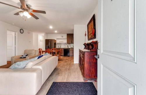 Lake Conroe Family Retreat BBQ, Games, and Boating - Photo 4