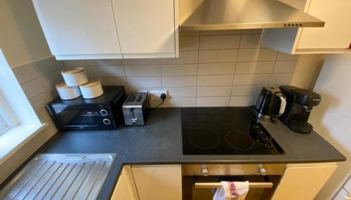 Riverside 2 Bedroom Apartment - Central Location - Foto 5