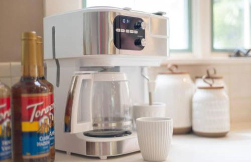 Cranberry Hill | 9 BR 22 Acre Estate | Sleeps 24 - Photo 28