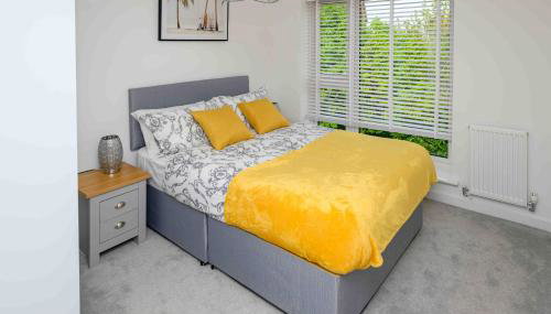 Cosy 5 Bedroom House With Parking - Foto 5