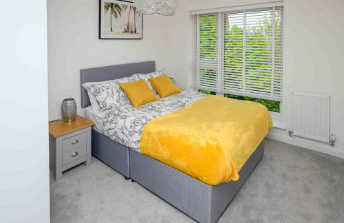 Cosy 5 Bedroom House With Parking - Foto 5