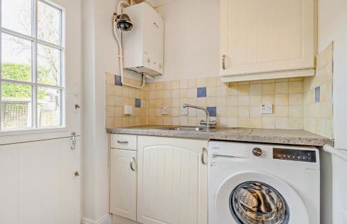 Henrow House Lymington 4 Bed Detached Home with Hot Tub - Foto 22