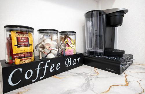 Luxury Hoboken Getaway - 15 Minutes To NYC - Walk To Transit - Great Location - Foto 77