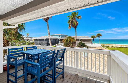 Beachy Keen Cottage - Photo 1