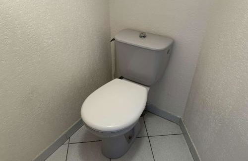 Port Camargue, T2 climatisé, terrasse, parking, animaux admis - FR-1-250-219 - Photo 21