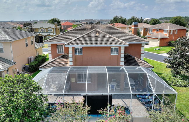 6 Bedroom Premium Home With Pool, Spa and Games Room #800 - Photo 32