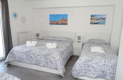 Villa Milicia - New Private Villa near Palermo and Cefalù with Pool, Sea View Terrace, Playground and Large Parking - Foto 11