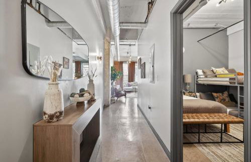 Modern-Chic Loft in Heart of Dallas - Foto 43