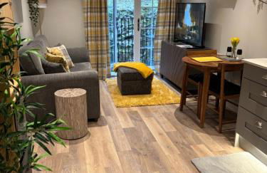 Rock Mill - Luxury 1 Bedroom Apartment 20 with Private Balcony - Photo 10