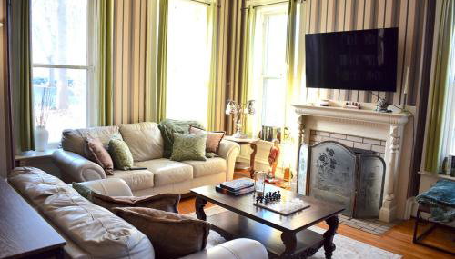 Historic Manor Overlooking Park - Foto 2