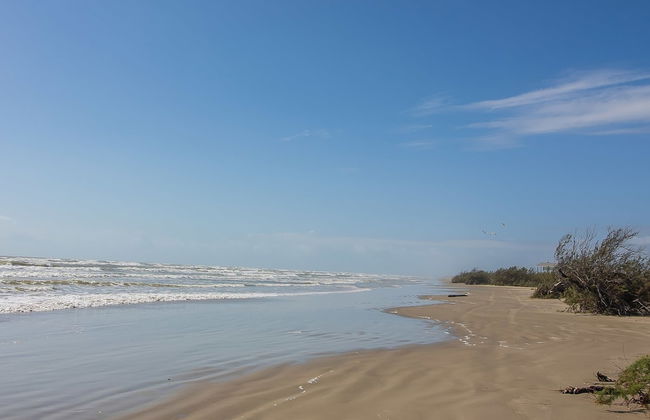 Gulf Adventures and Beachfront Relaxation Awaits - Foto 60