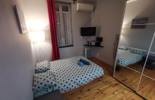 Studio Calme avec Jardin, Tram T6 & Métro D, Proche Hôpital Mermoz et Édouard Herriot - Foto 13