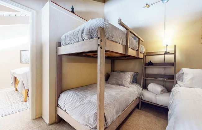 Modern Cabin for 6, Near Slopes + Canyon Lodge! - Foto 9