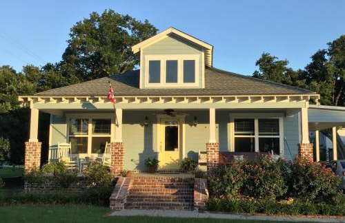 3 Bed, 2 and a half bath Gorgeous Coastal Home 1 block from beach! - Foto 1