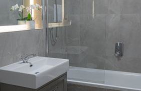 Stylish Riverside Apartment - Foto 7