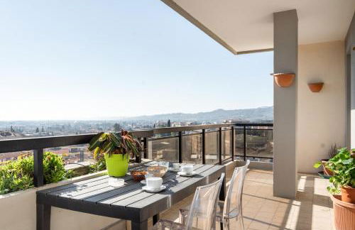 GuestHost - Bright Apartment with Terrace x6 - Foto 1