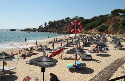 Luxurious first floor apartment with balconies overlooking pool and gardens. - Foto 51