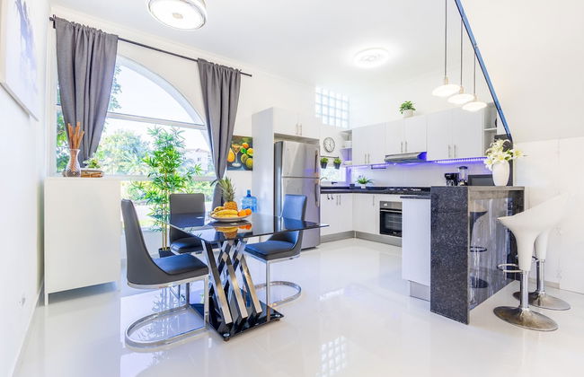 New Stylish 3BR Villa With Private Pool Terrace - Foto 3